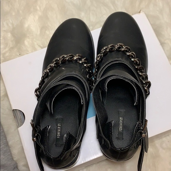 SHOES - Picture 4 of 4